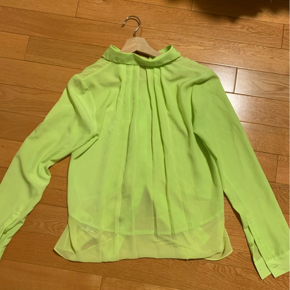 Neon Green Sheer Blouse - Picture 4 of 4